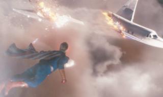 熊孩子用激光照飞机 熊孩子用激光照飞机